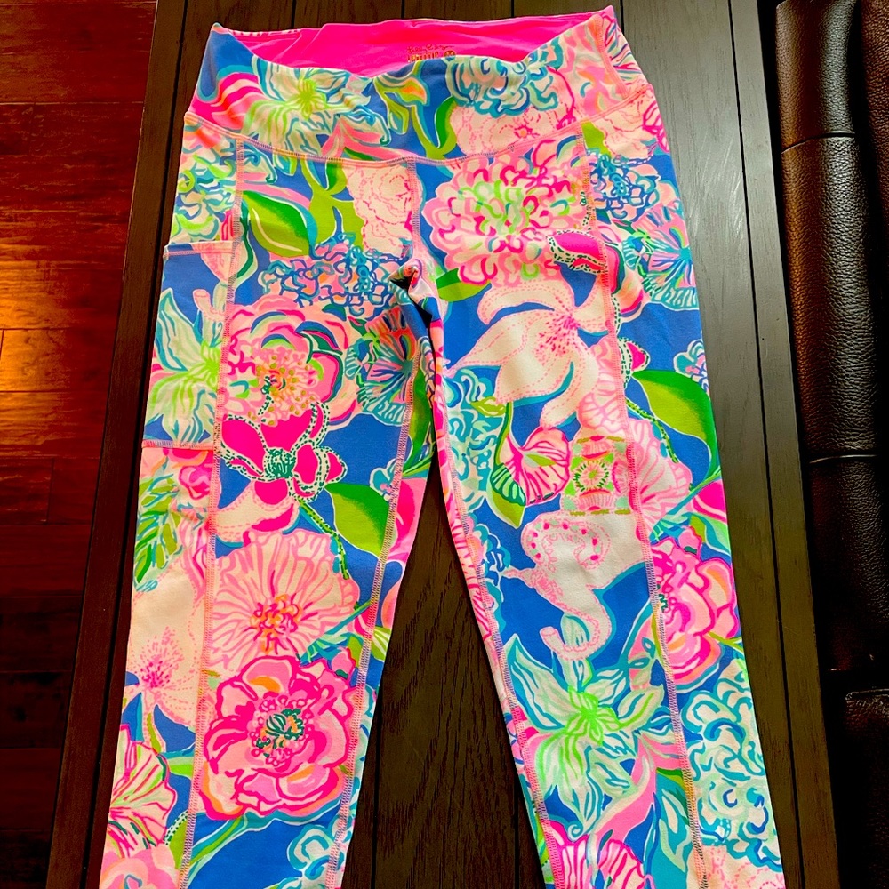 Lily Pulitzer Luxletic size Medium floral